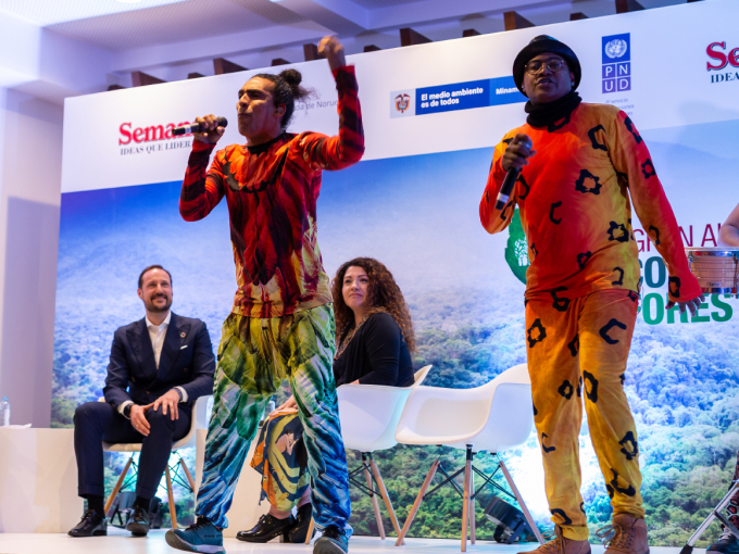 The members of the Systema Solar dance music collective are goodwill ambassadors of the alliance and are now touring Colombia to spread awareness about deforestation. Photo: FN-sambandet / Eivind Oskarson. 